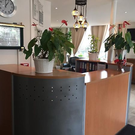 Les Jardins D'Asnieres Hotell Exteriör bild